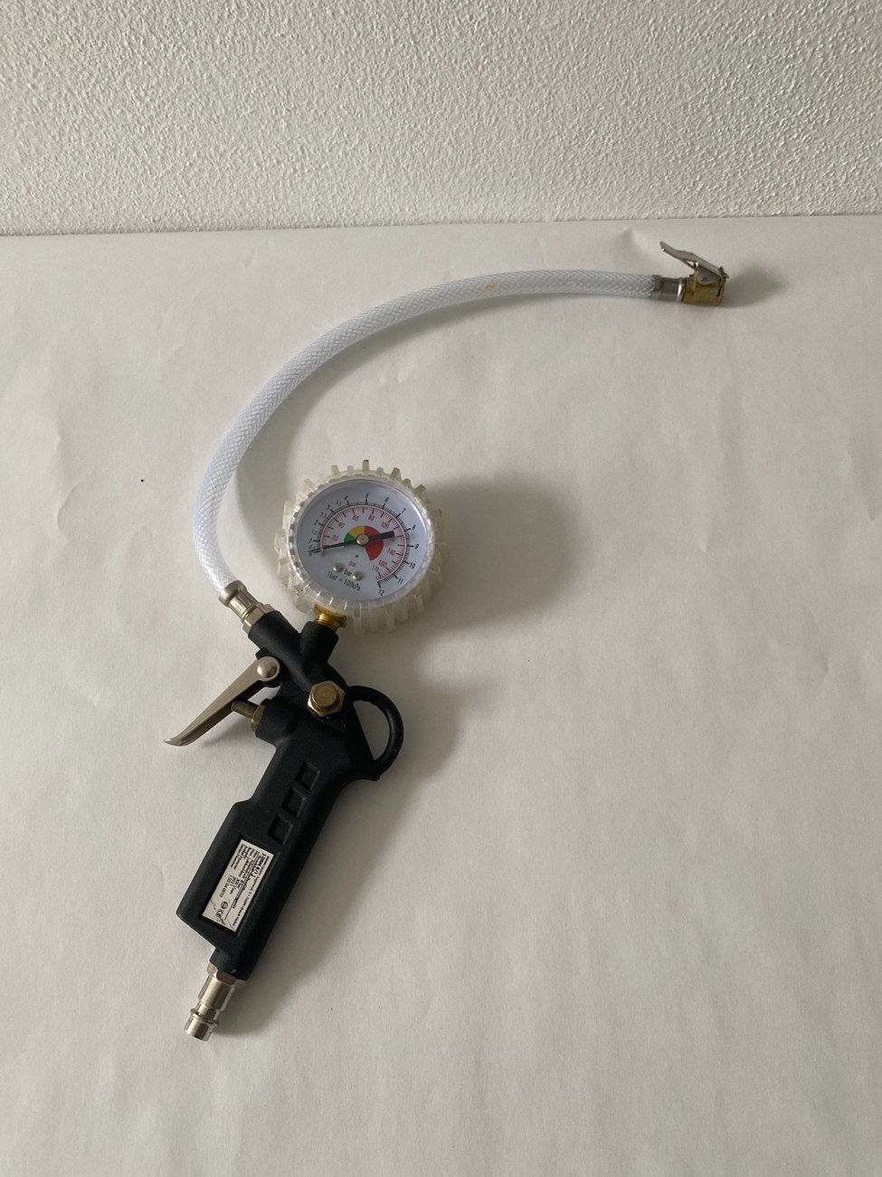 Reifenfüller mit Manometer