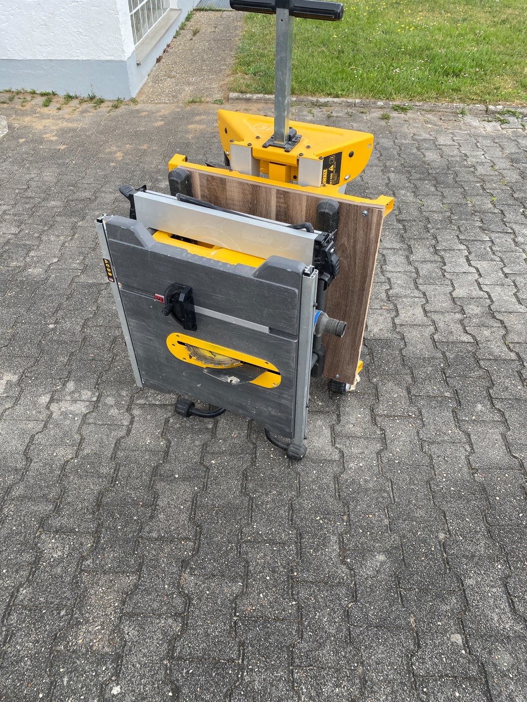 DeWalt 54V FlexVolt Akku-Tischkreissäge Foto